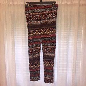 Fleece lined tribal pattern leggings